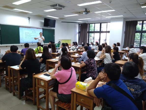 LINE_ALBUM_113學年度新生親師懇談會_240806_6