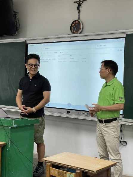 LINE_ALBUM_20240831高國二三親師懇談會_240905_16